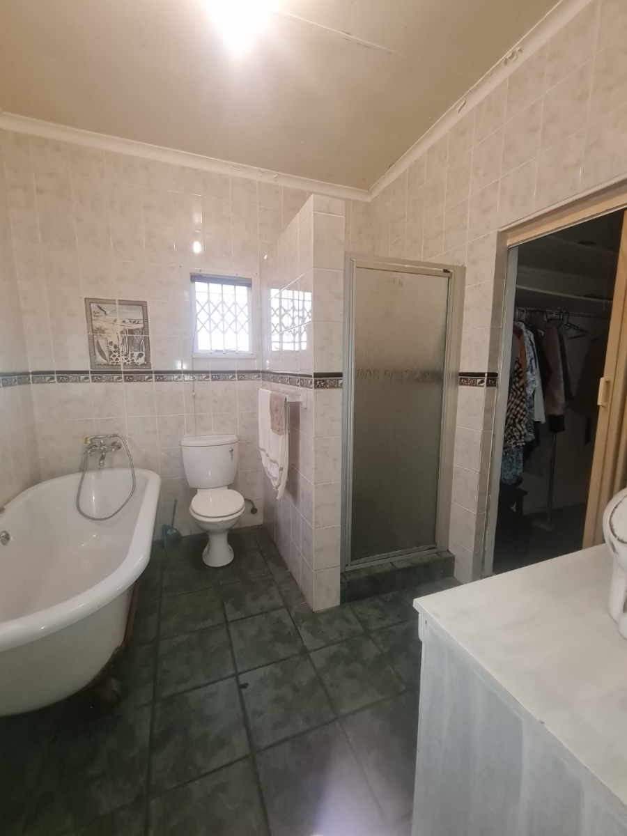 5 Bedroom Property for Sale in Sasolburg Free State